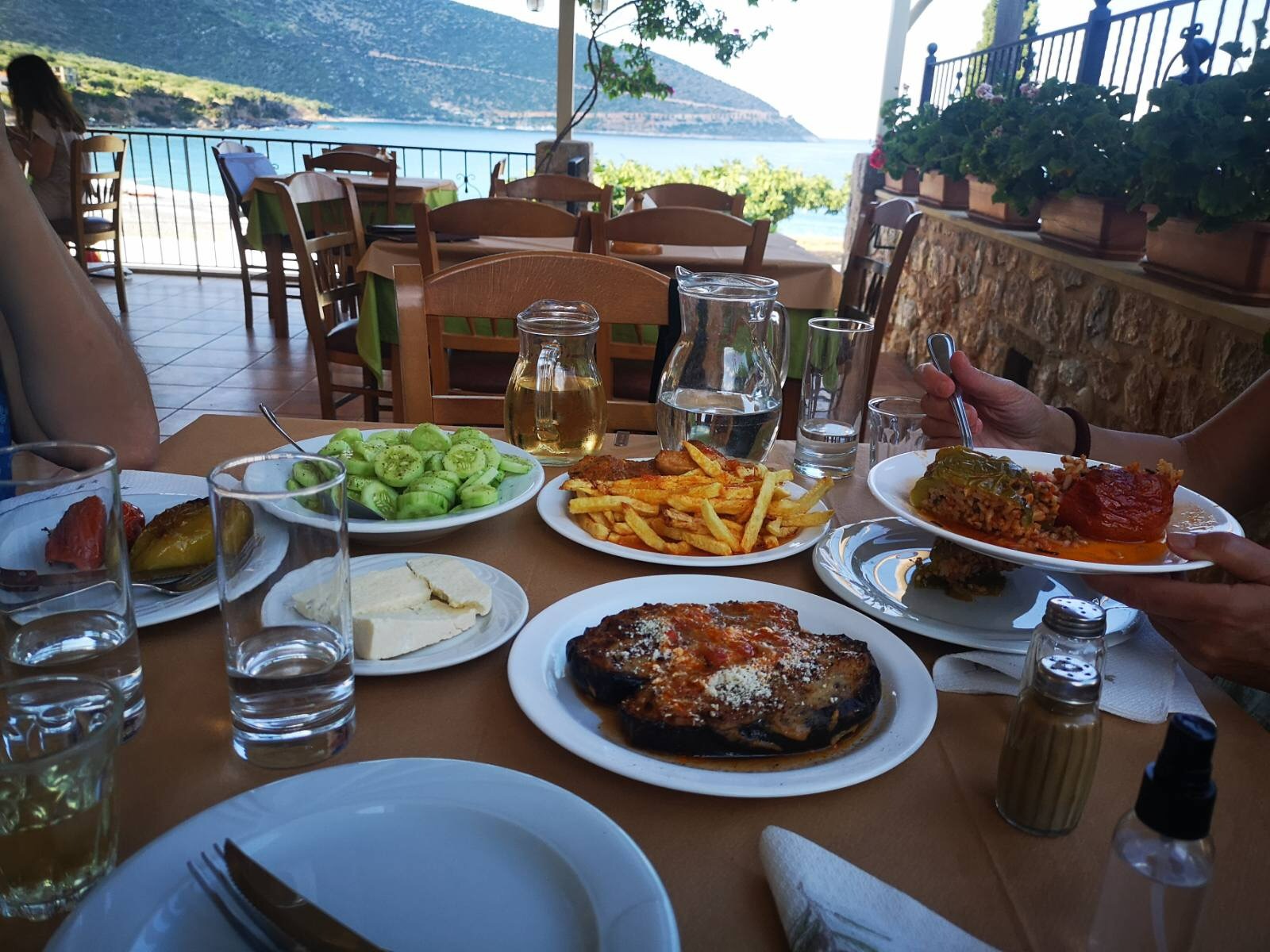 Metron Ariston: Measure as the Foundation of Greek Life