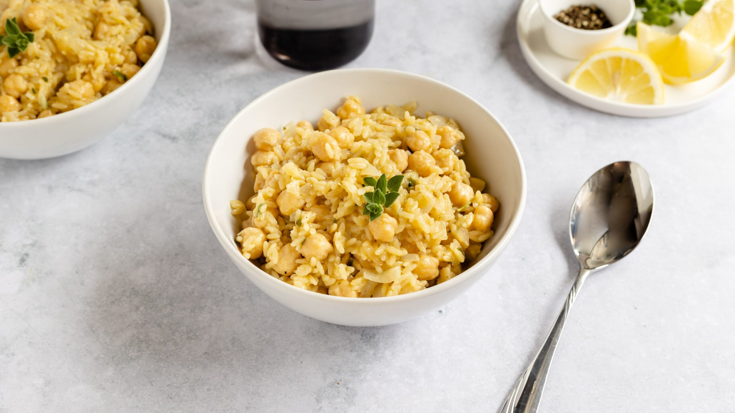 Chickpeas and Rice (Revithorizo)